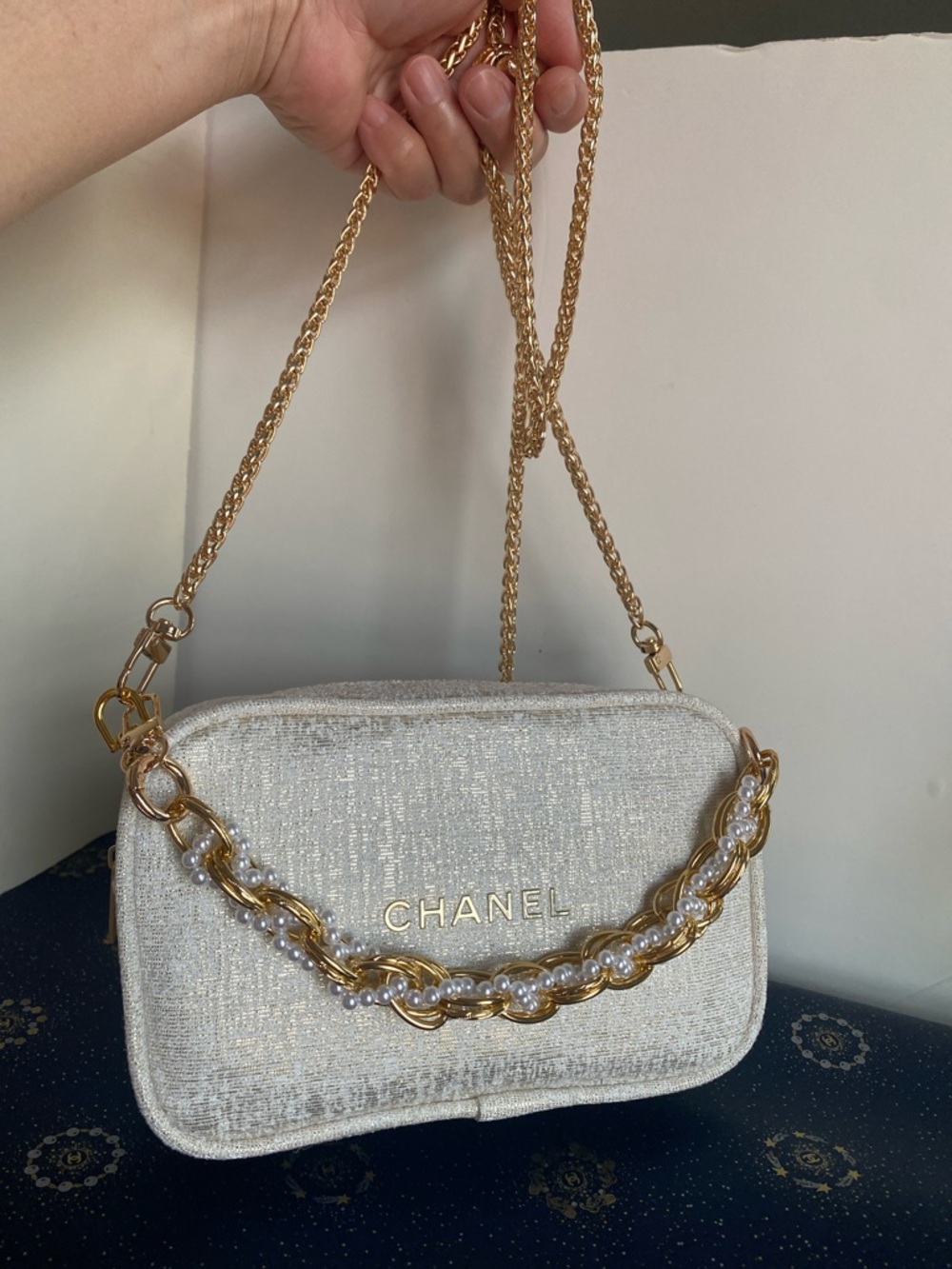 CHANEL Beige & Gold Pouch - Picture 5 of 7
